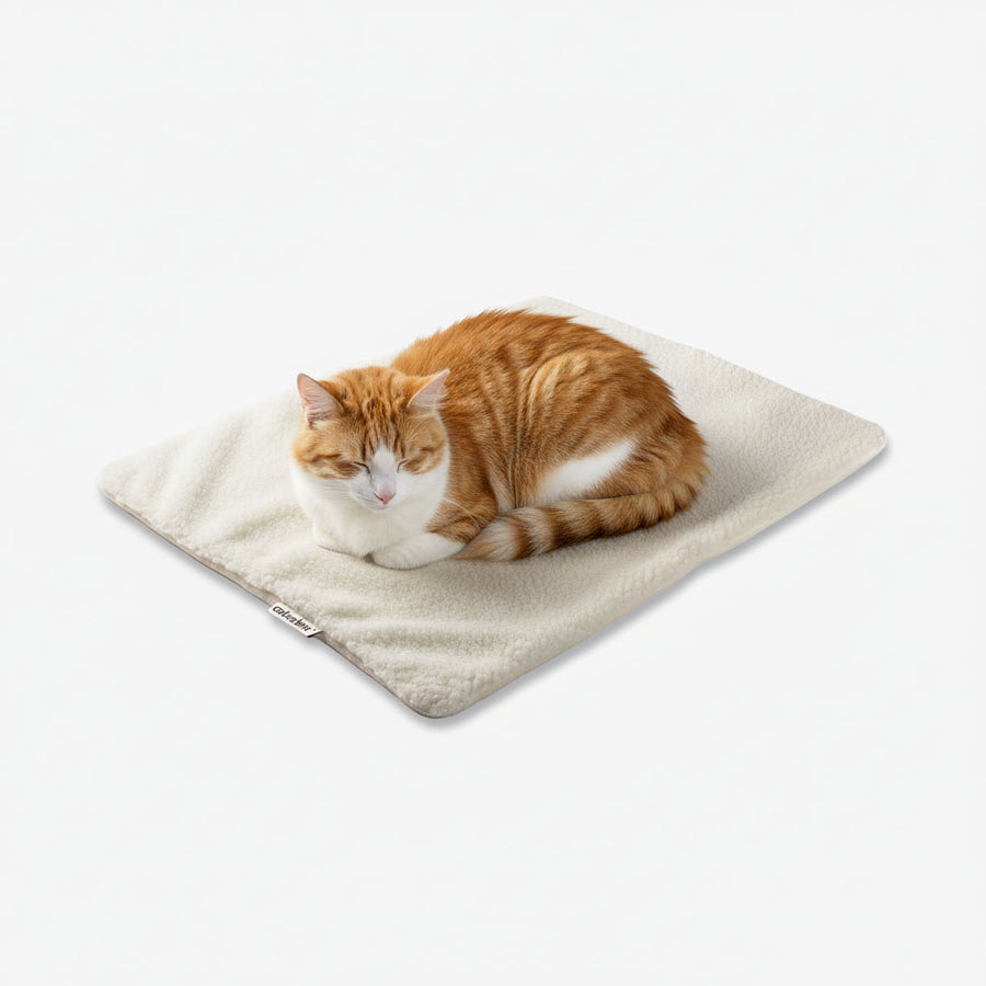 Selbsterwärmende Katzendecke
